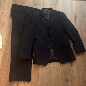 Calvin KleinBoys Suit and dress shirt Nautica and tie